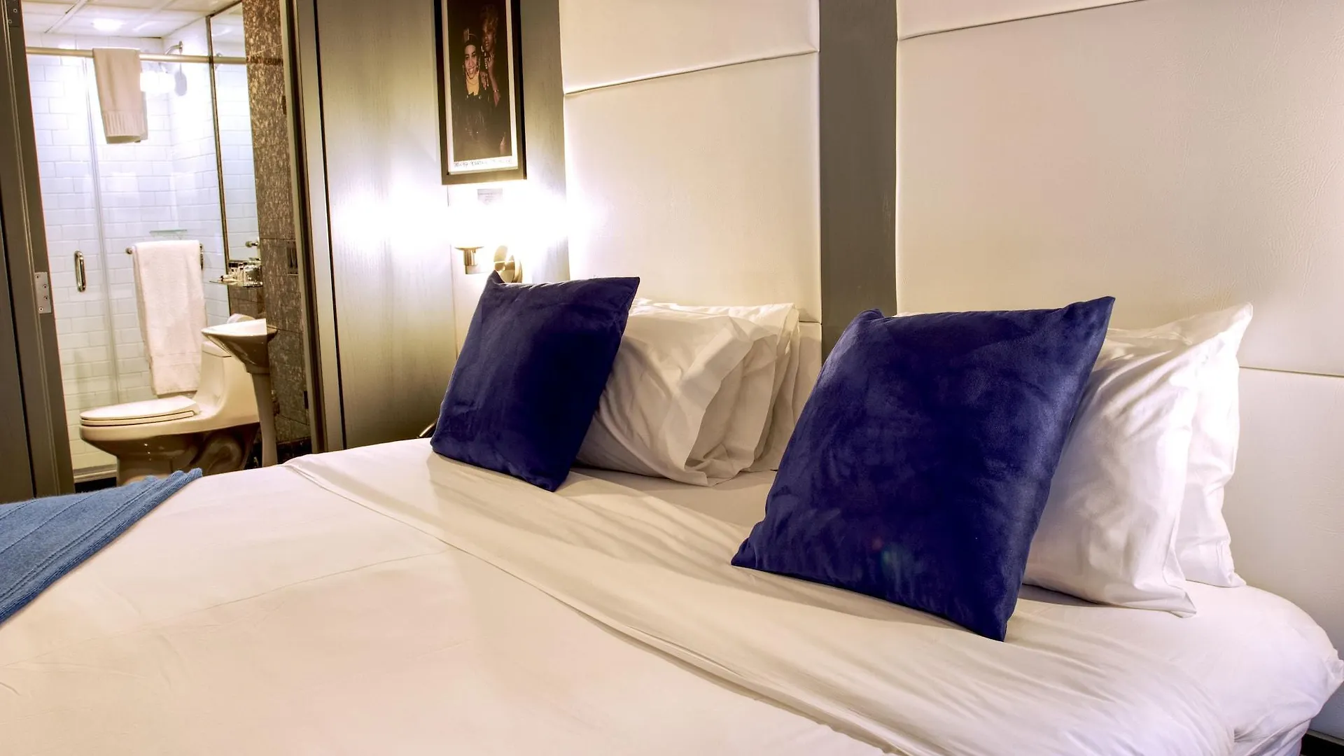 The Ridge Hotel New York 3*,  United States